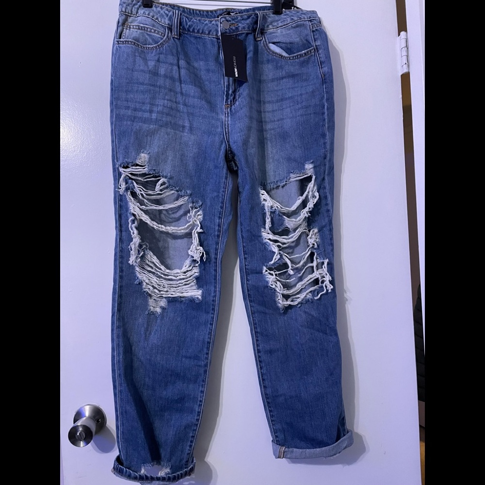 Never worn, Brand new! Tags still on jeans